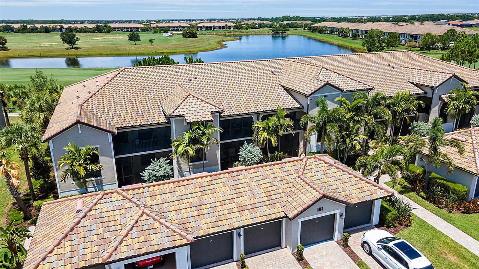 5664 Palmer Cir #102, Bradenton, FL 34211