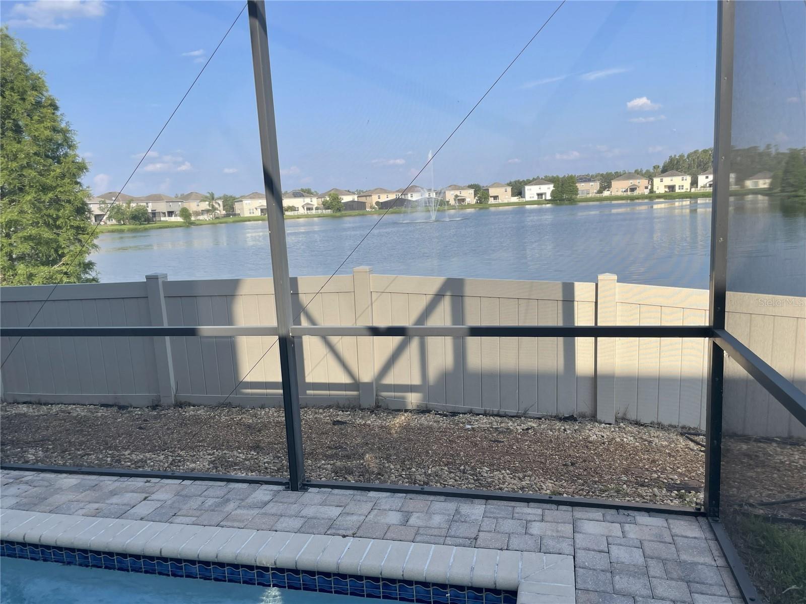 10649 Pictorial Park Dr, Tampa, FL 33647