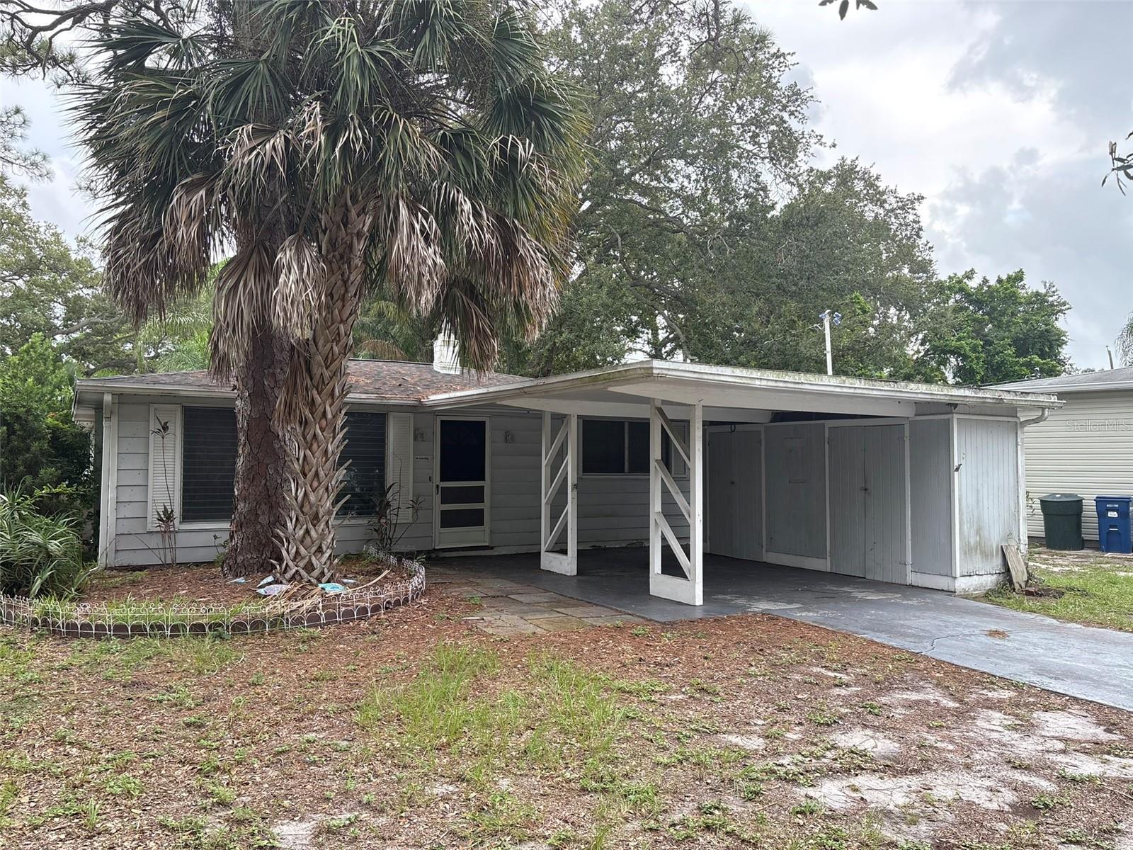 671 Dexter Dr, Dunedin, FL 34698