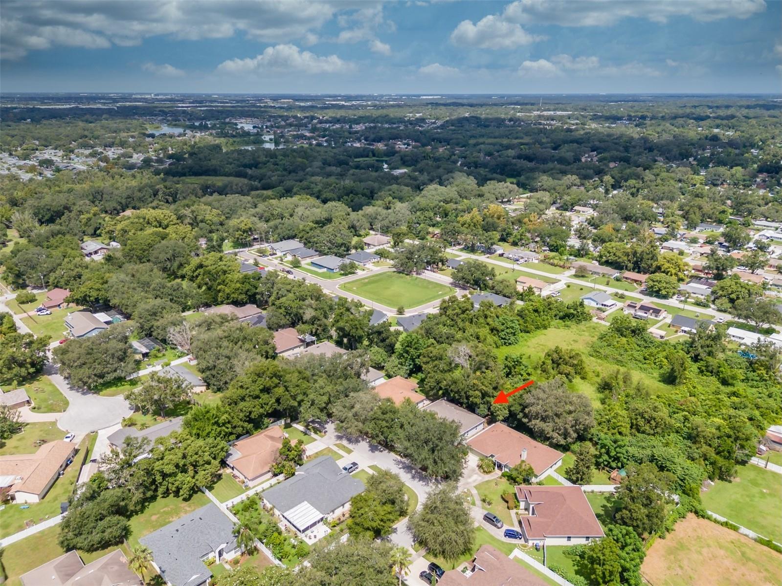 220 Taylor Bay Ln, Brandon, FL 33510
