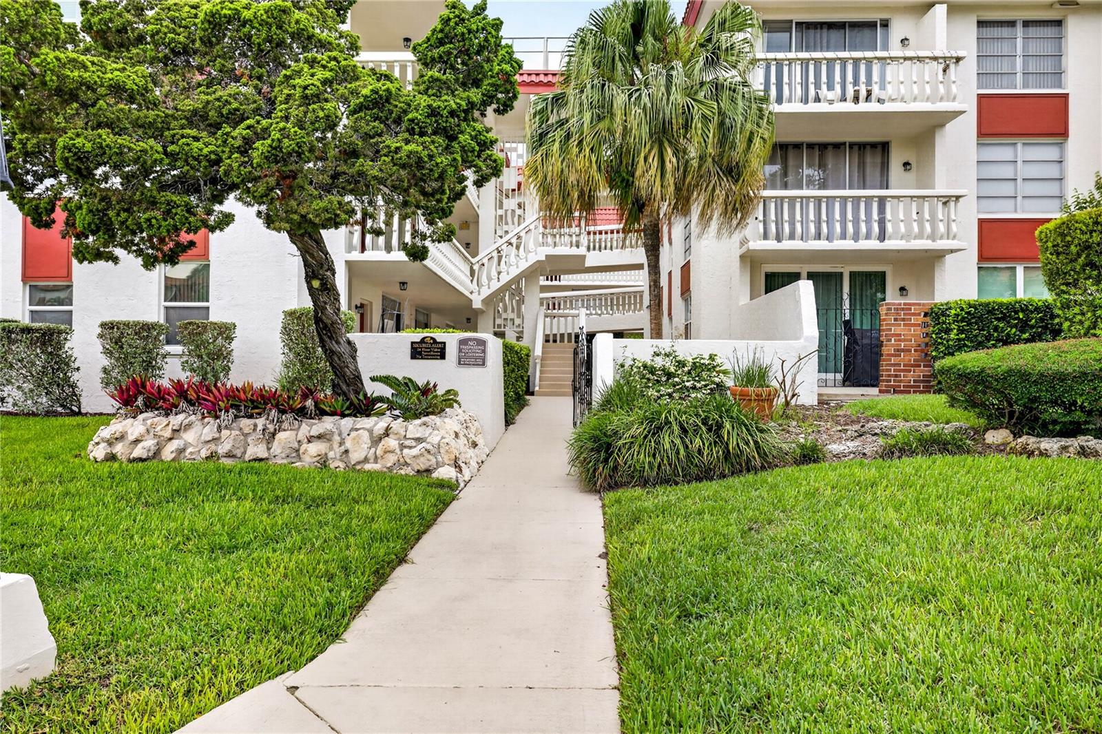 2623 Seville Blvd #207, Clearwater, FL 33764