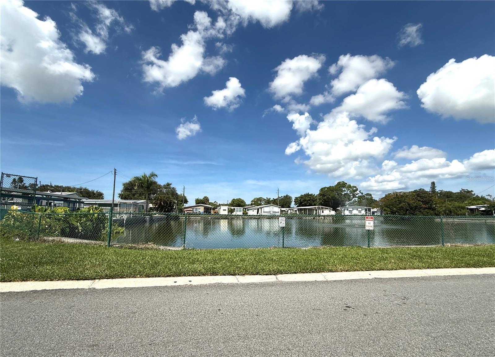 5037 9th St W, Bradenton, FL 34207