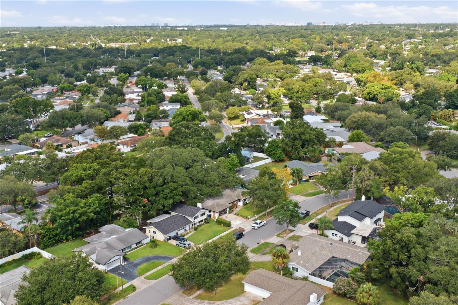 2218 Hennesen Dr, Clearwater, FL 33764