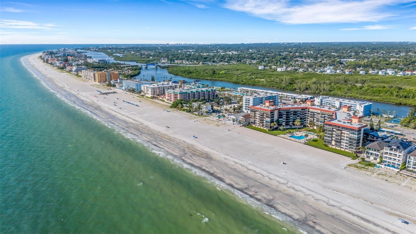 18317 Sunset Blvd, Redington Shores, FL 33708