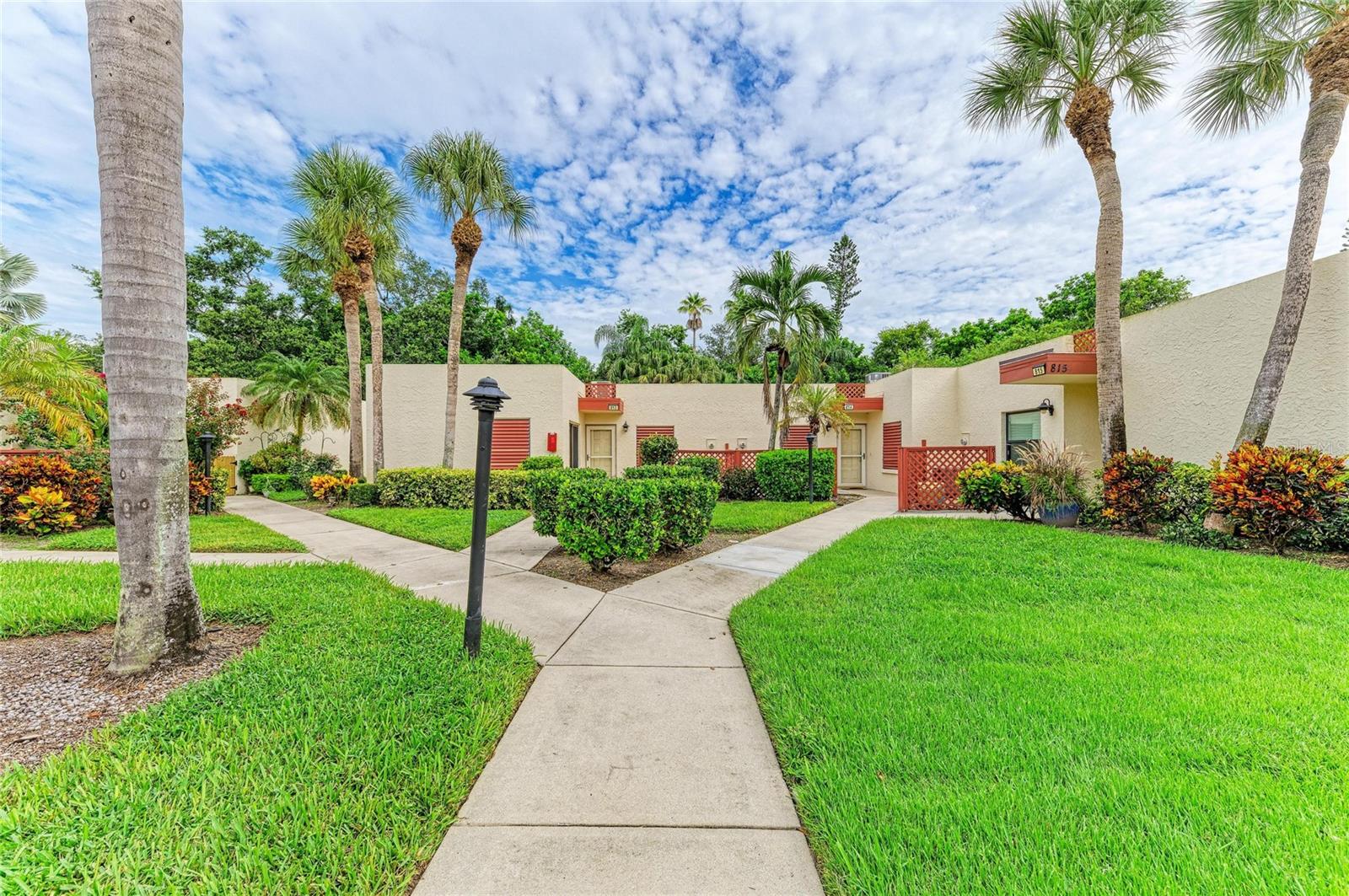 813 Spring Lakes Blvd, Bradenton, FL 34210
