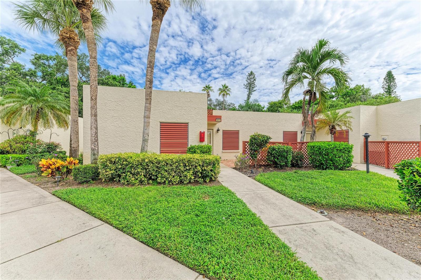 813 Spring Lakes Blvd, Bradenton, FL 34210