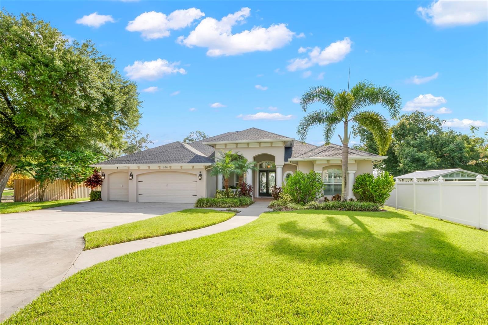 950 14th Ave S, Safety Harbor, FL 34695