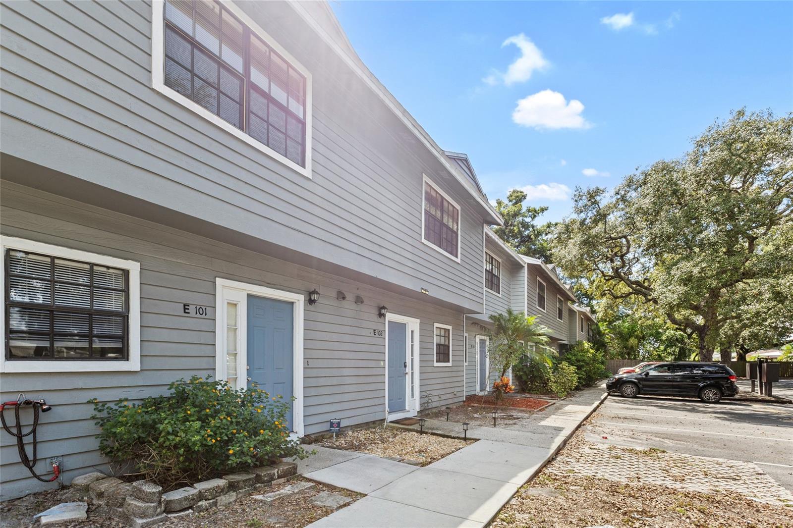 1910 W Sligh Ave #E102, Tampa, FL 33604