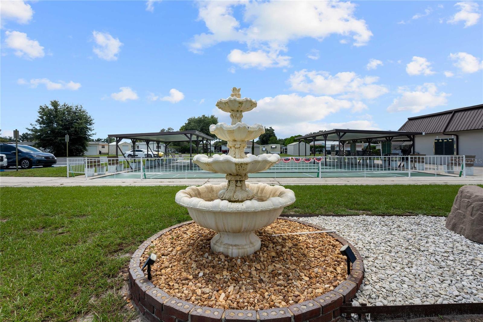 38417 Monet Dr, Zephyrhills, FL 33540