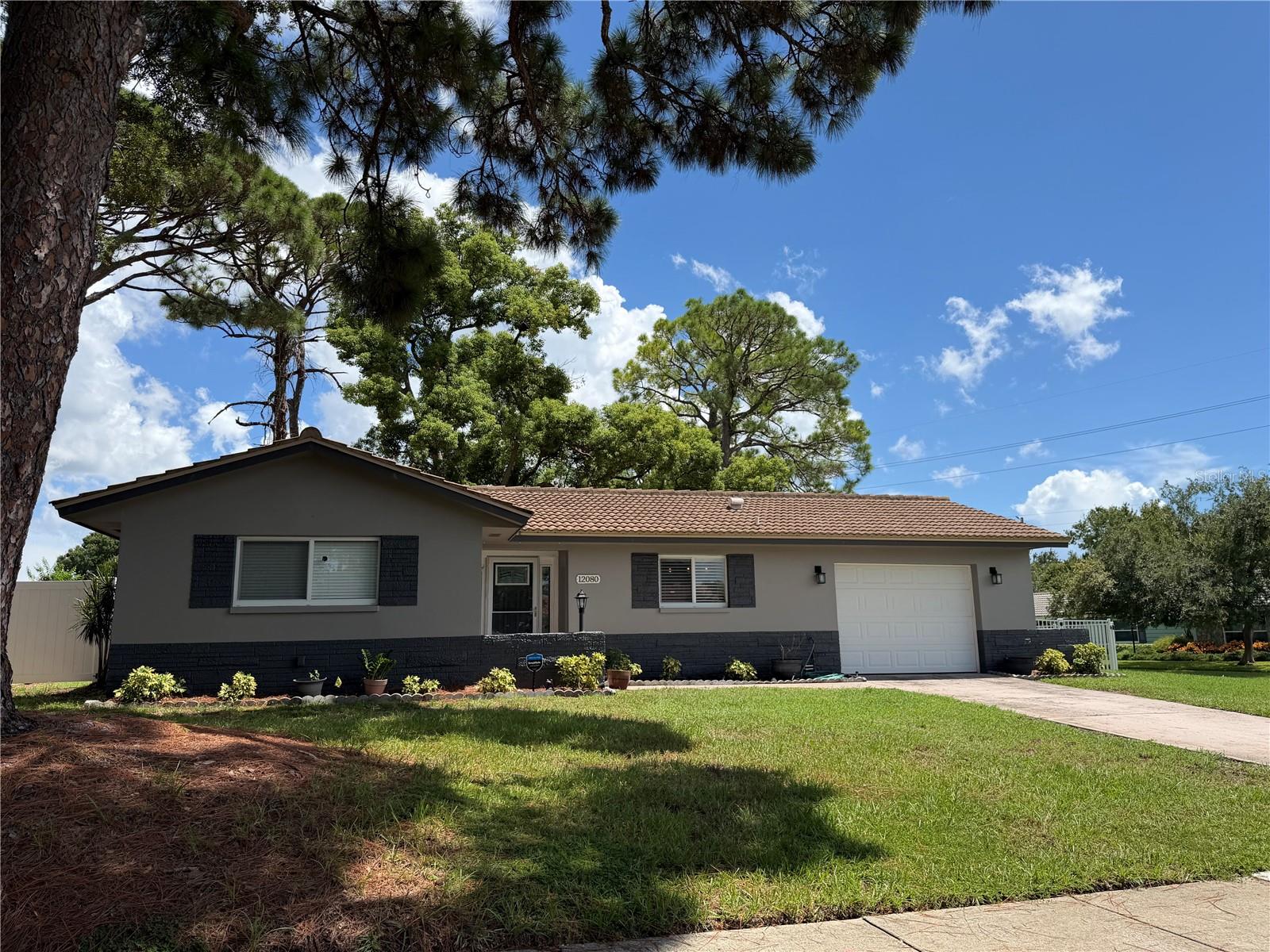 12080 68th Ter, Seminole, FL 33772