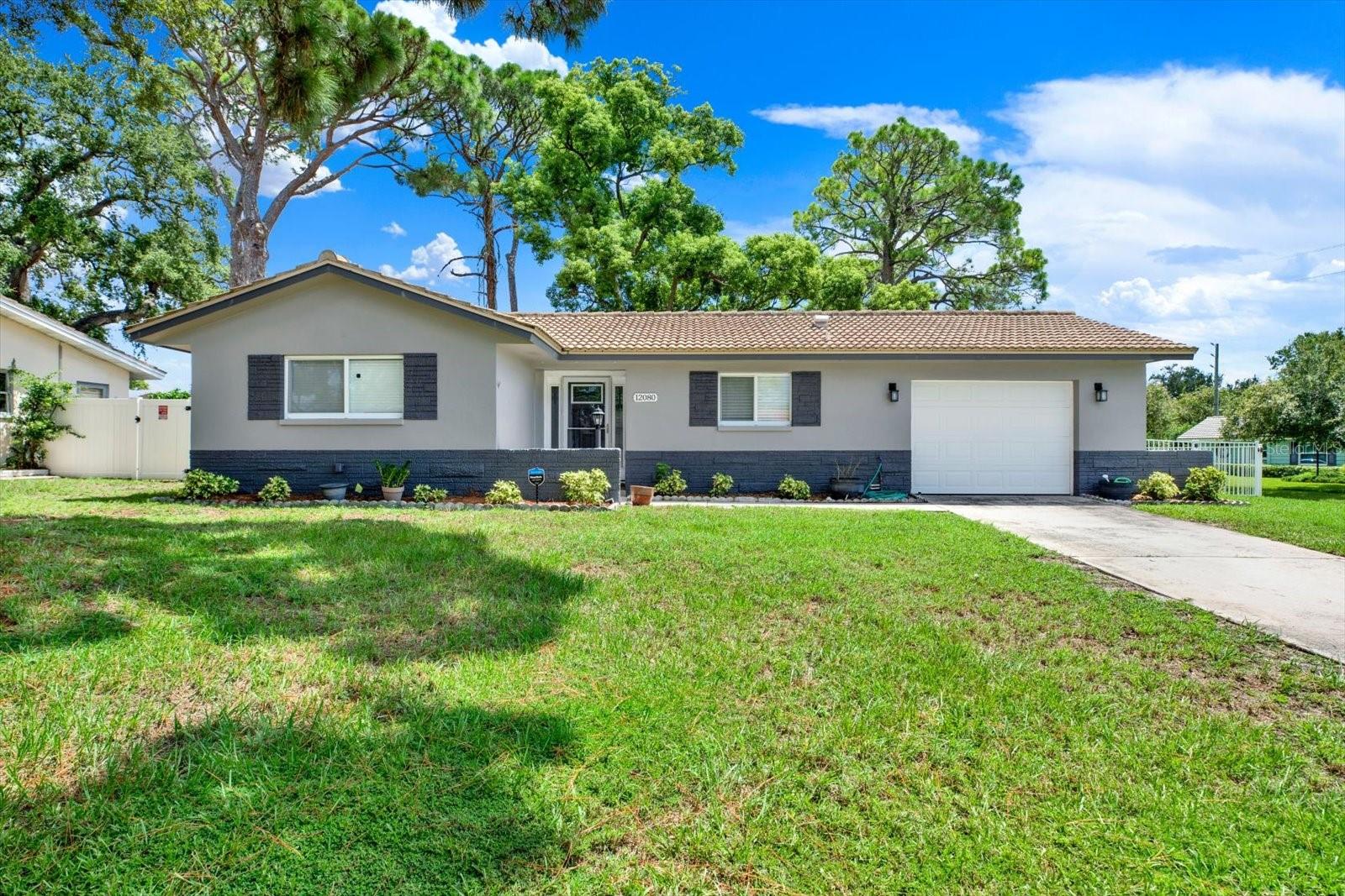 12080 68th Ter, Seminole, FL 33772