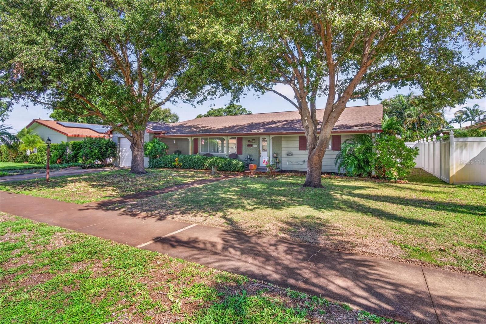 6069 27th Ave N, St Petersburg, FL 33710