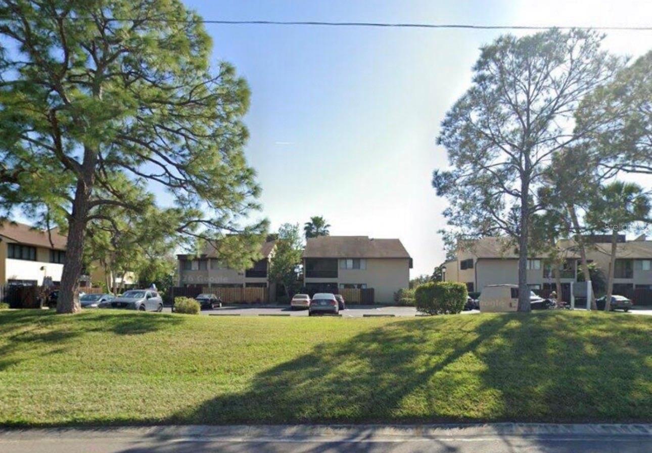 770 N Village Lake Ter N #203, St Petersburg, FL 33716