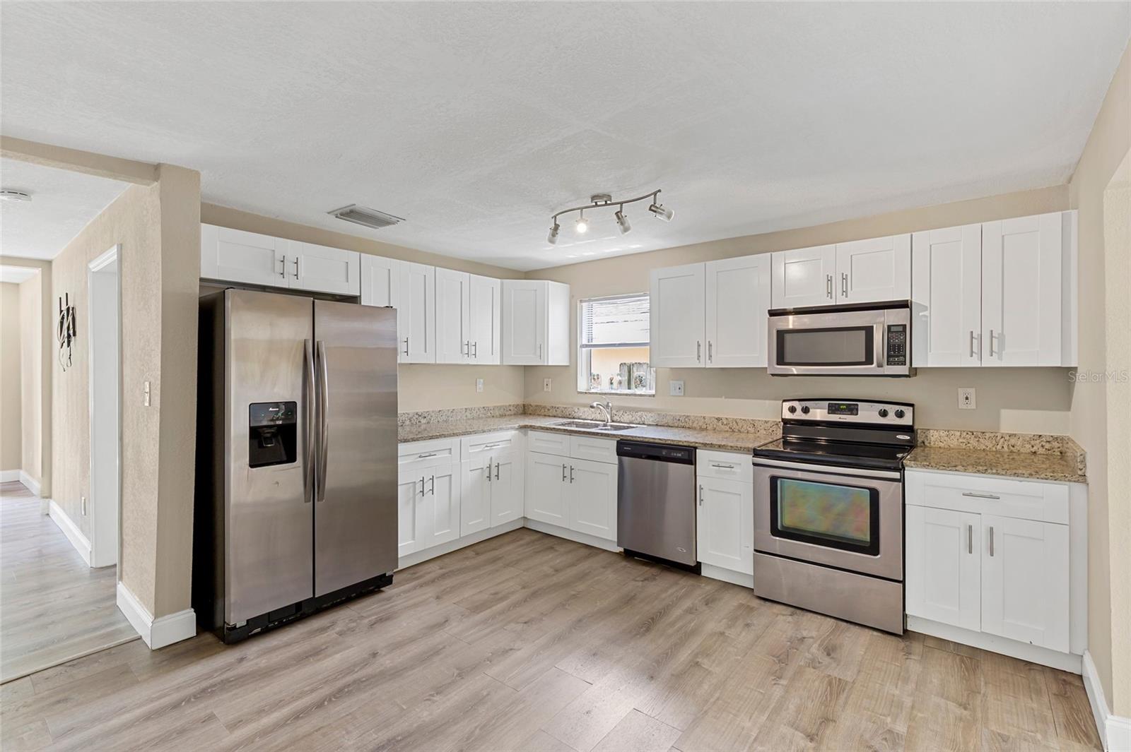 118 David Ave, Clearwater, FL 33759
