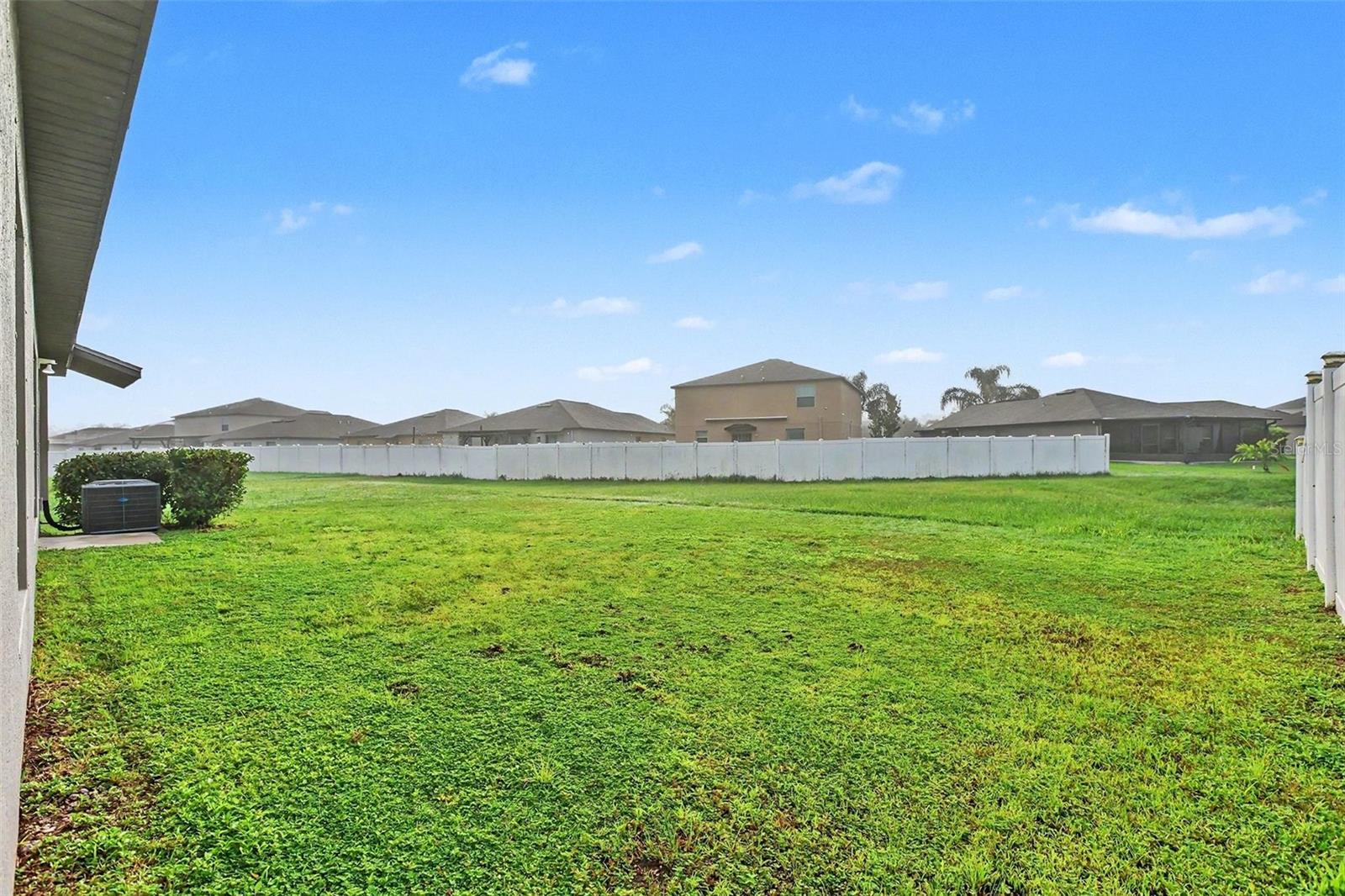 13224 Wildflower Meadow Dr, Riverview, FL 33579