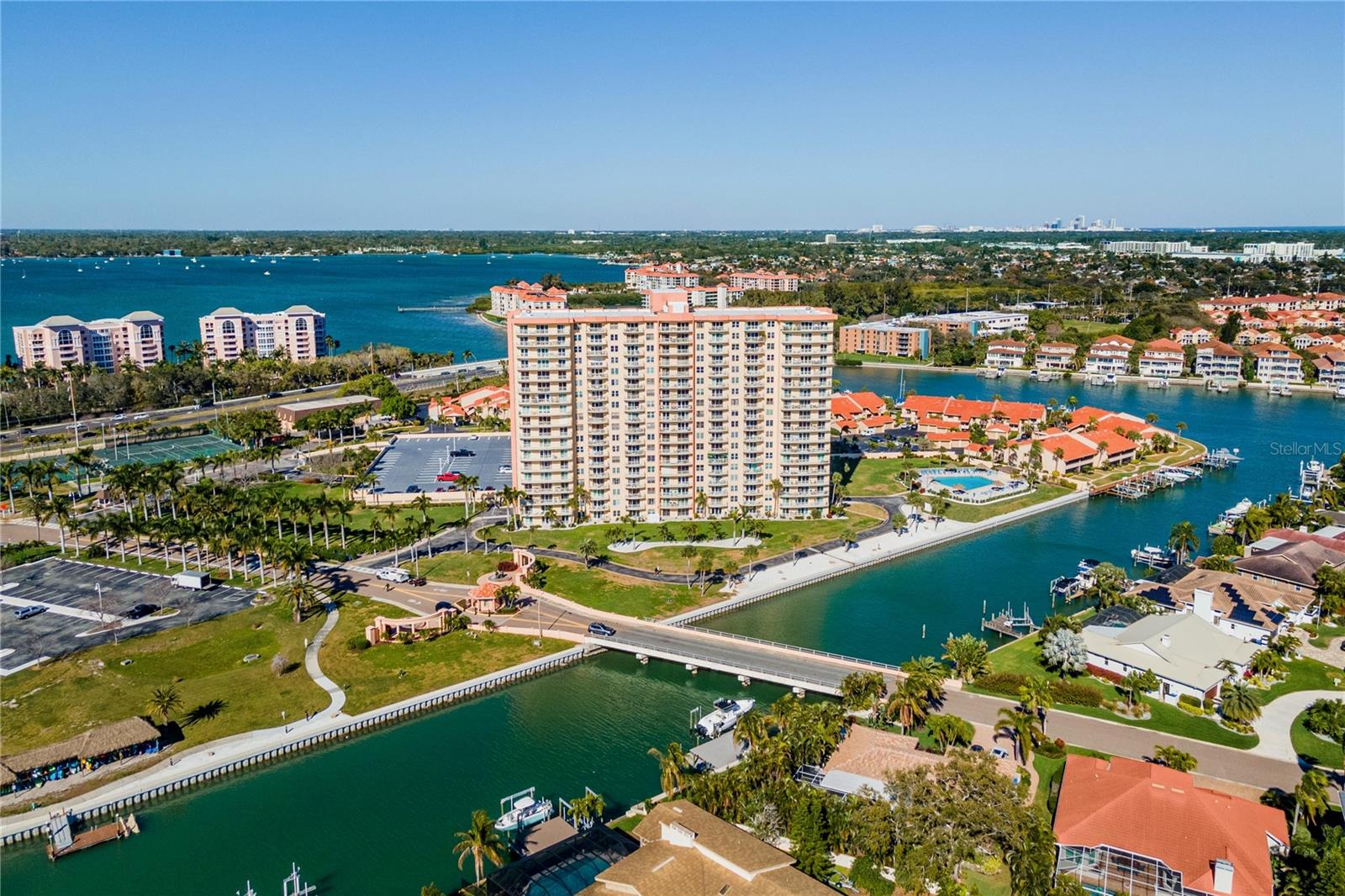 4900 Brittany Dr S #1512, St Petersburg, FL 33715