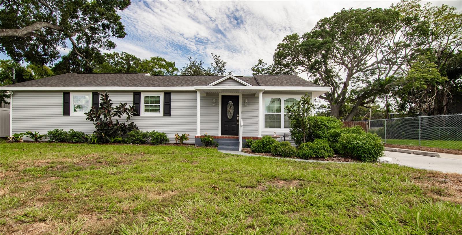 4710 W Price Ave, Tampa, FL 33611