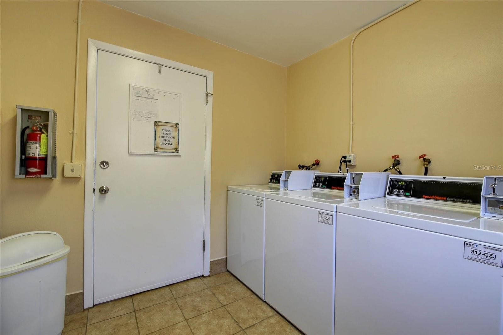 1975 W Bay Dr #109, Largo, FL 33770