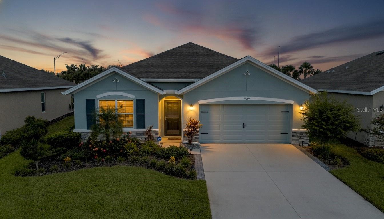 17607 Canopy Pl, Bradenton, FL 34211