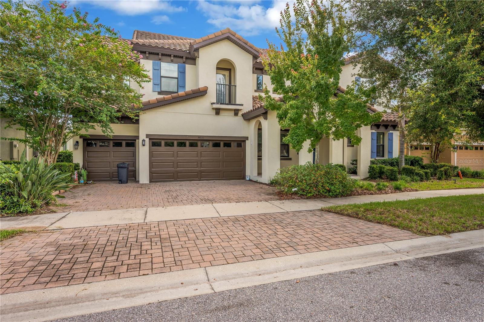 5830 Watercolor Dr, Lithia, FL 33547