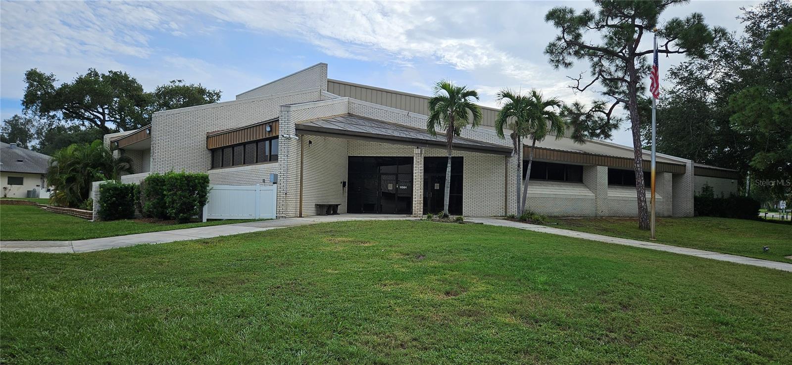 11501 Walker Ave, Seminole, FL 33772
