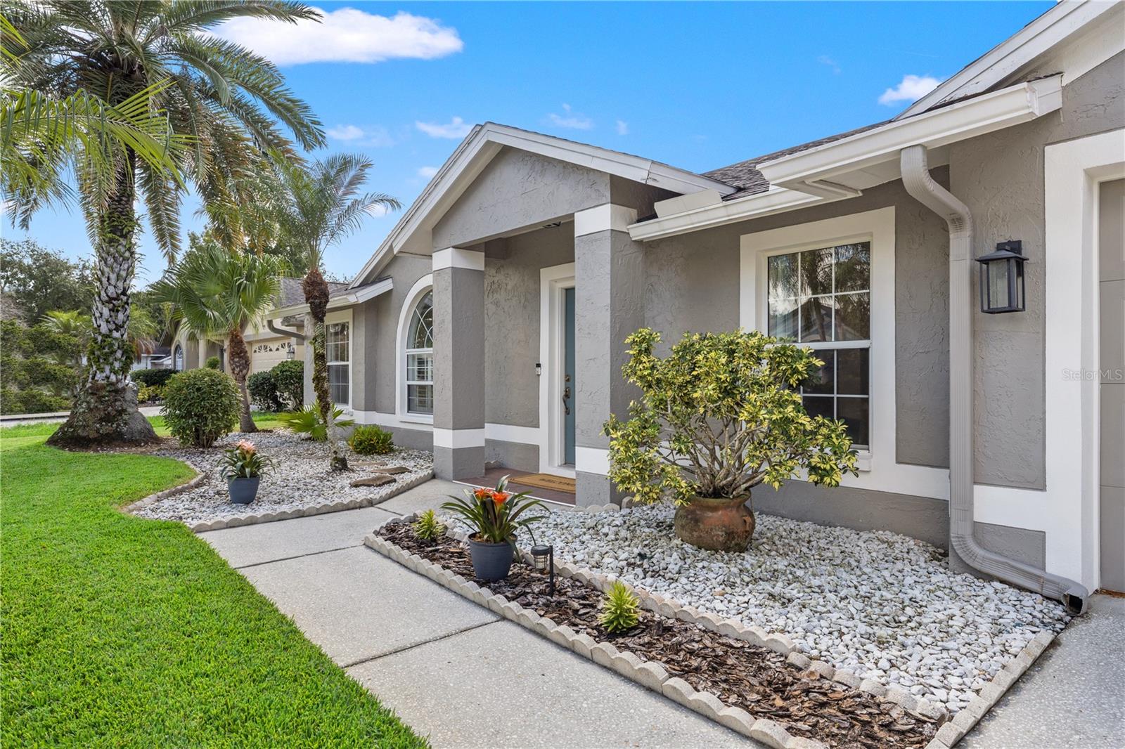 9211 Mill Cir, Tampa, FL 33647