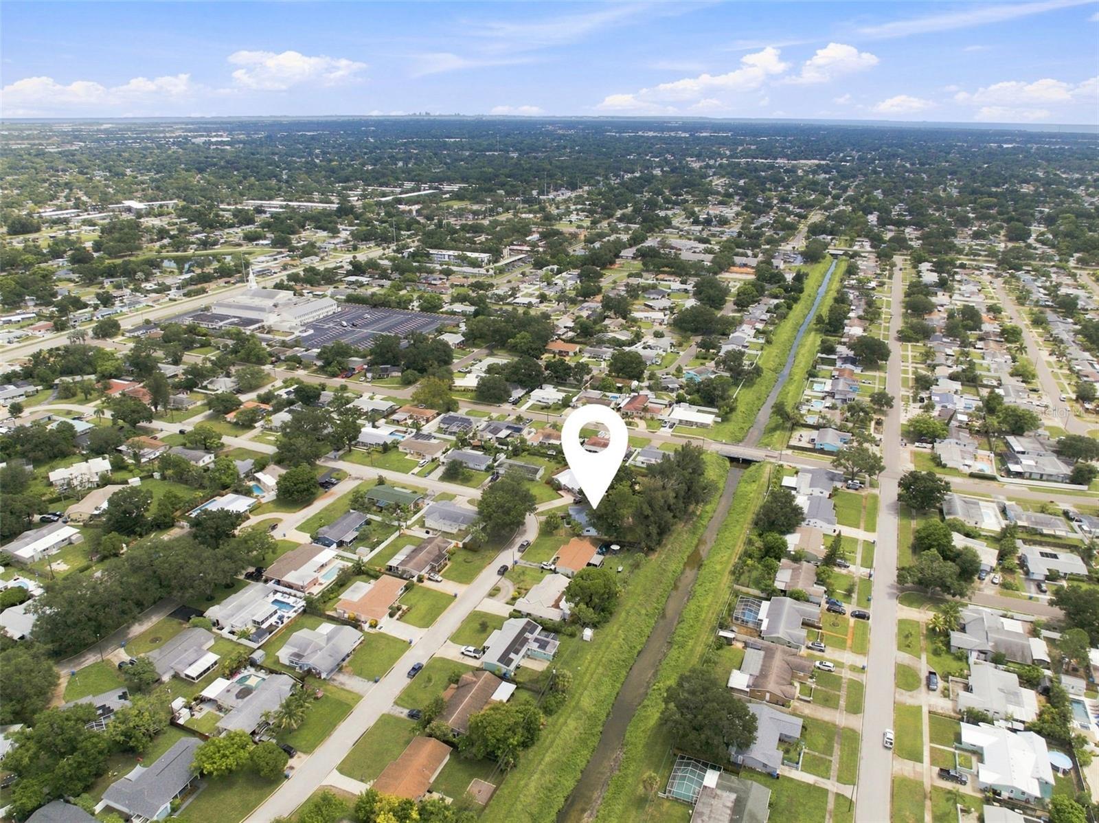 6100 35th Ave N, St Petersburg, FL 33710