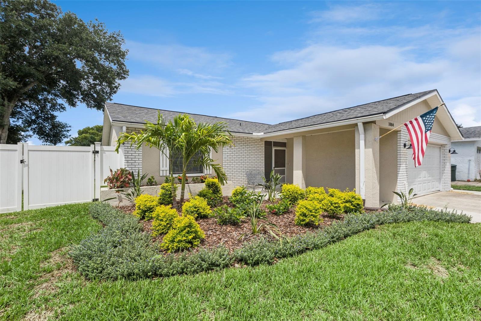 1004 Vineyard Ct, Dunedin, FL 34698