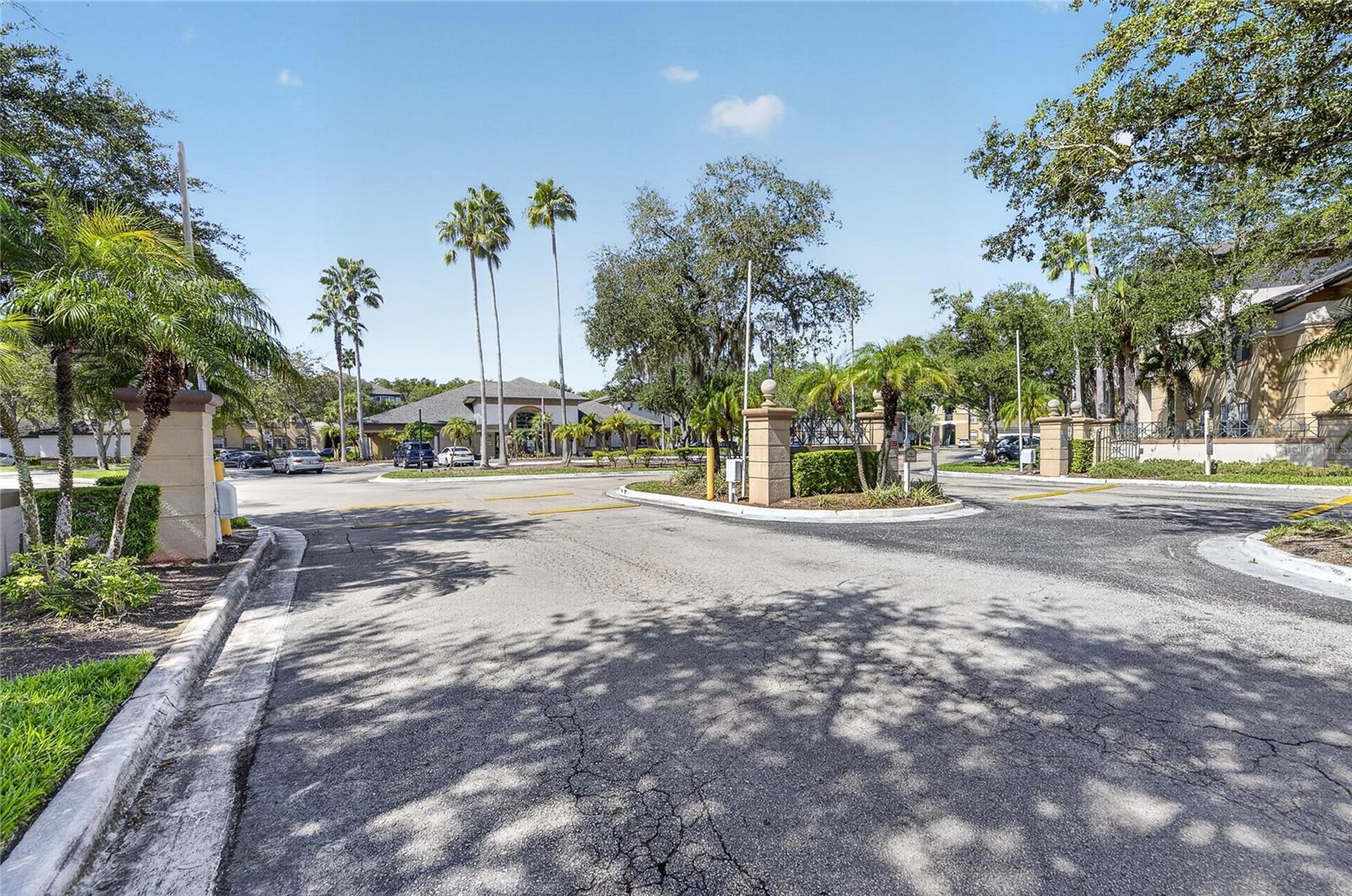 17108 Carrington Park Dr #724, Tampa, FL 33647