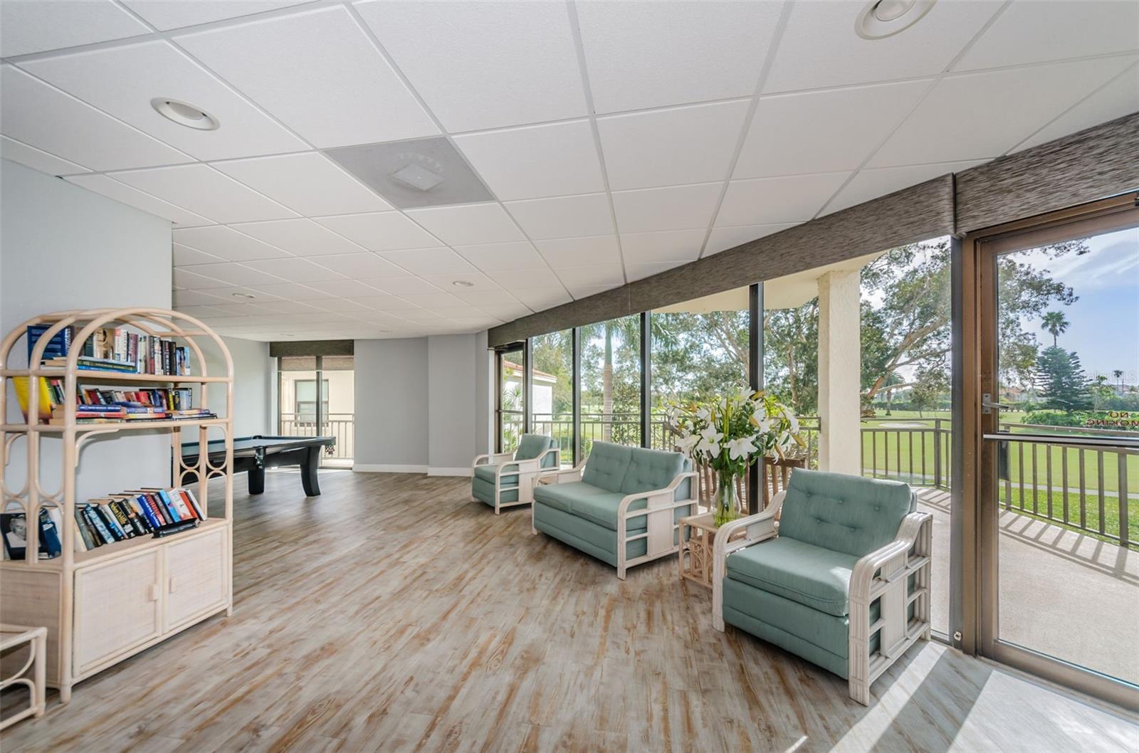 6177 Sun Blvd #307, St Petersburg, FL 33715