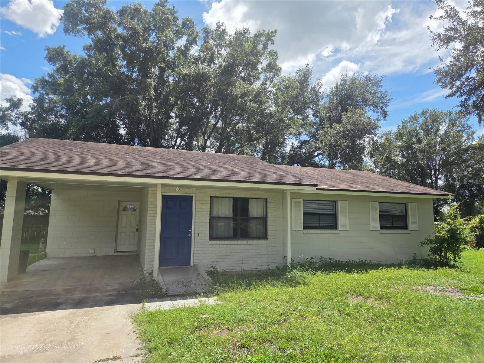 1813 Bond St, Plant City, FL 33563
