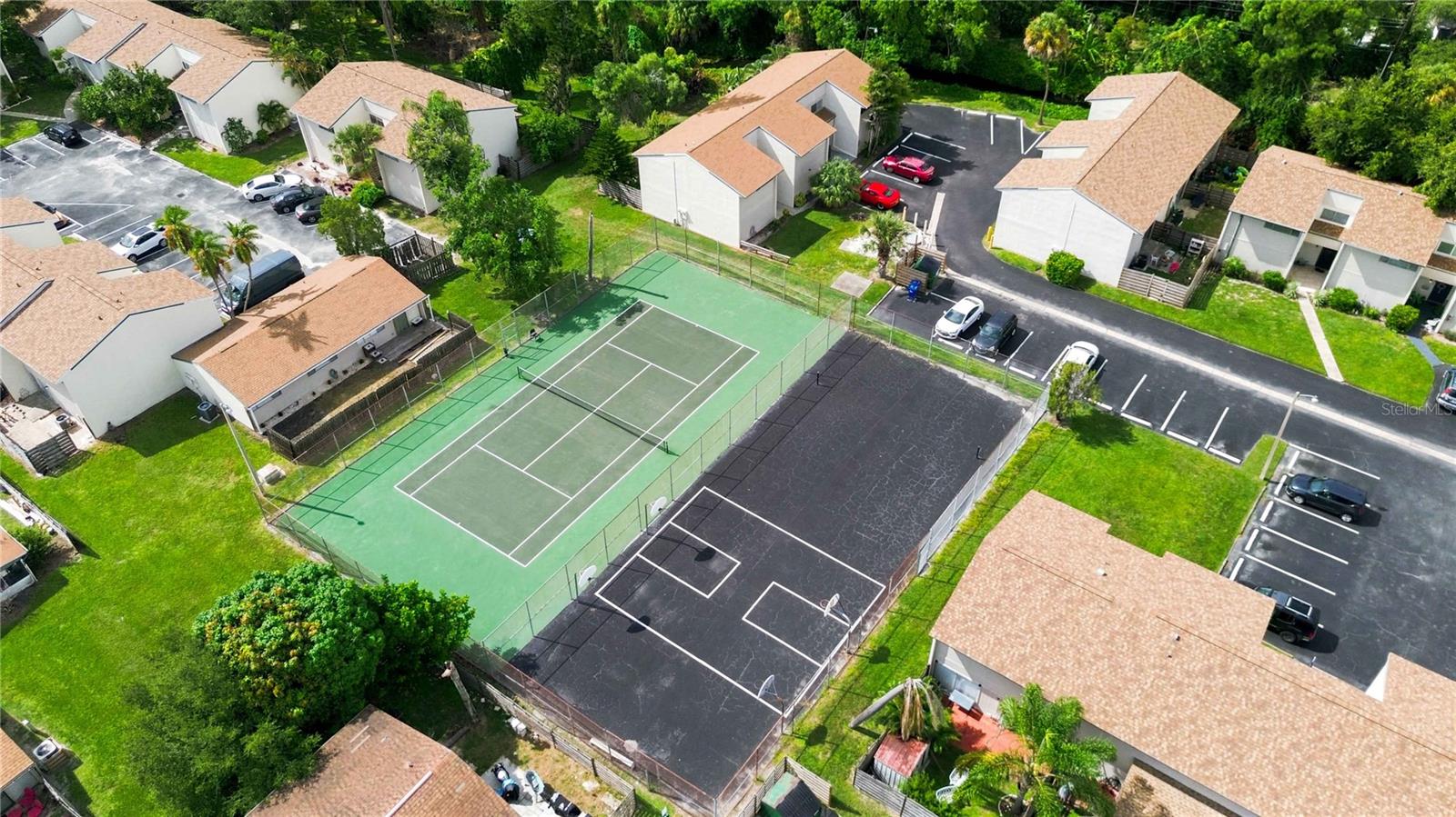 1006 Longfellow Ct, Sarasota, FL 34243