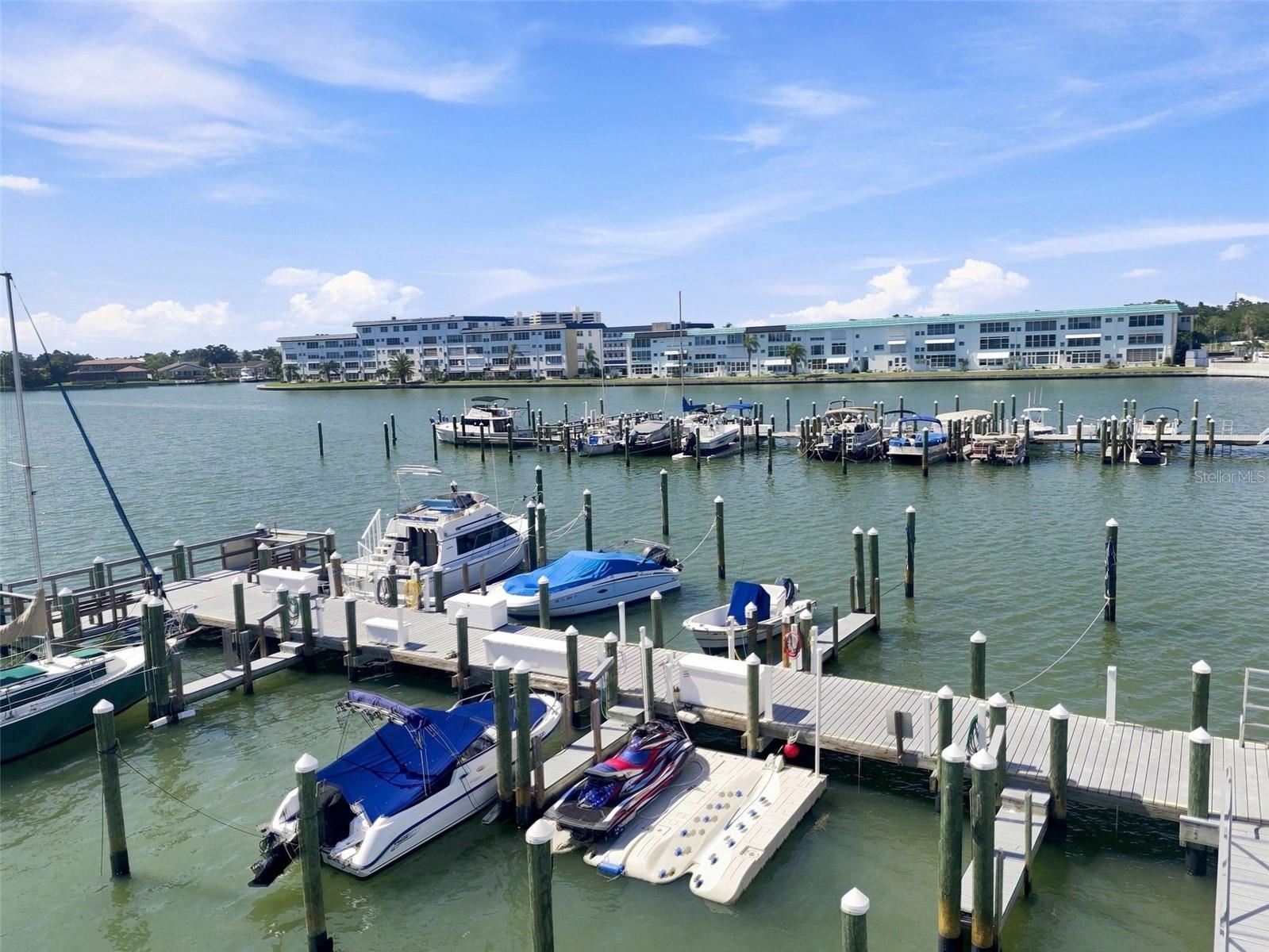 6020 Shore Blvd S #103, Gulfport, FL 33707