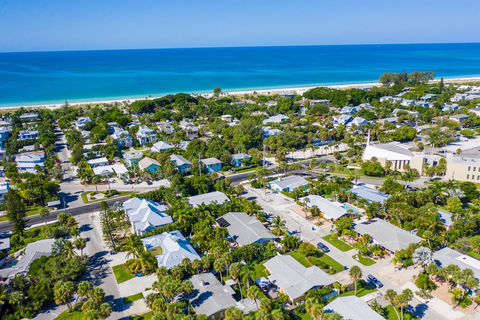 205 82nd St, Holmes Beach, FL 34217