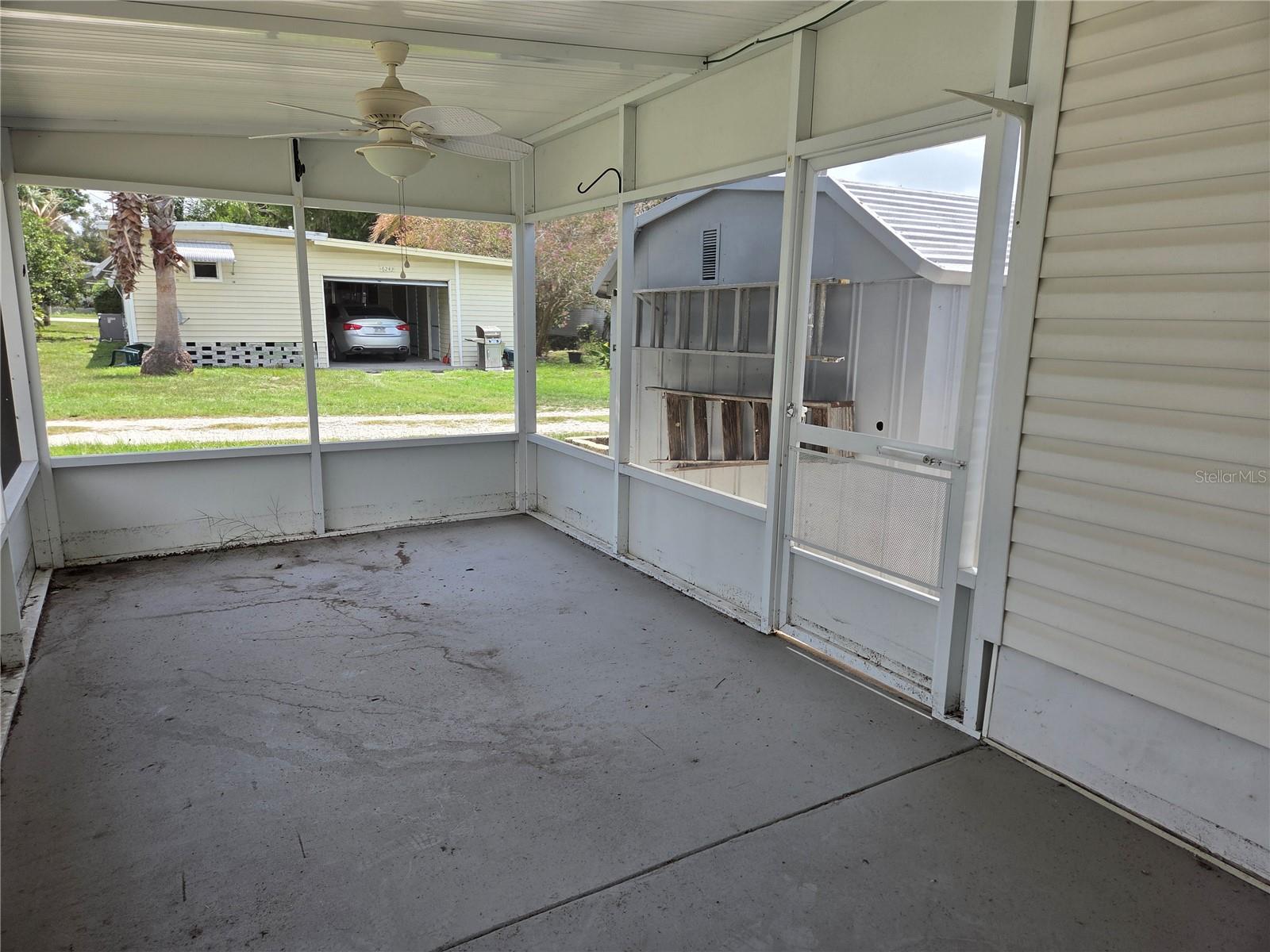 6240 Connecticut St, Zephyrhills, FL 33542