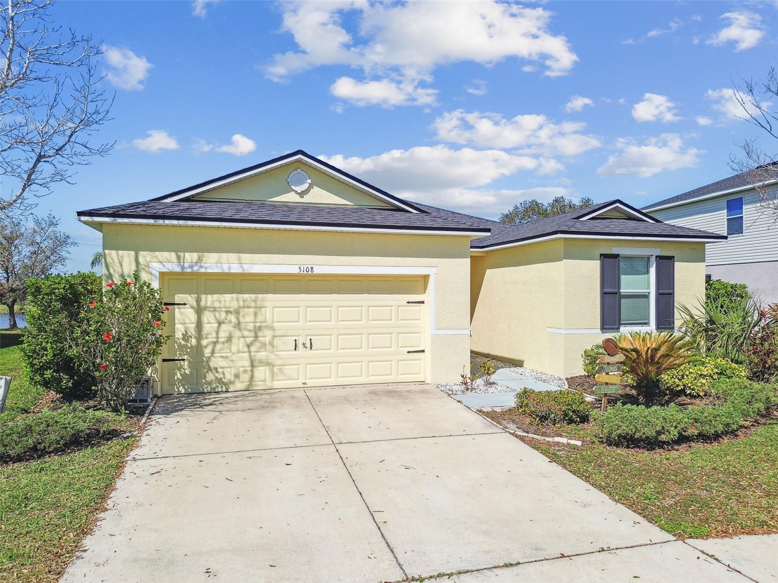 5108 Butterfly Shell Dr, Apollo Beach, FL 33572