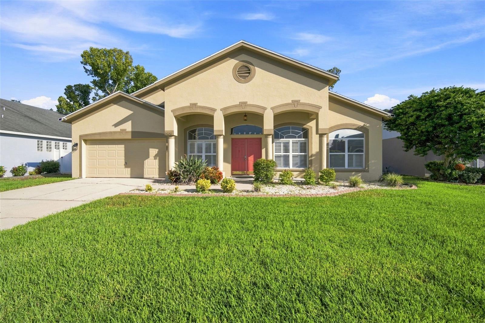 2020 Alafia Oaks Dr, Valrico, FL 33596
