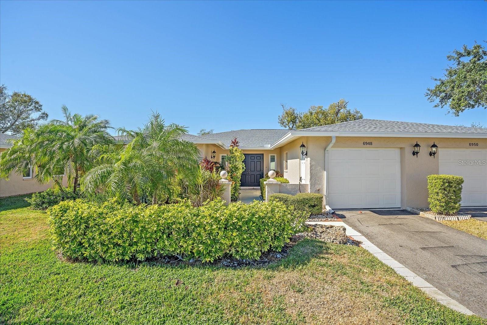 6948 W Country Club Dr N #V-81, Sarasota, FL 34243