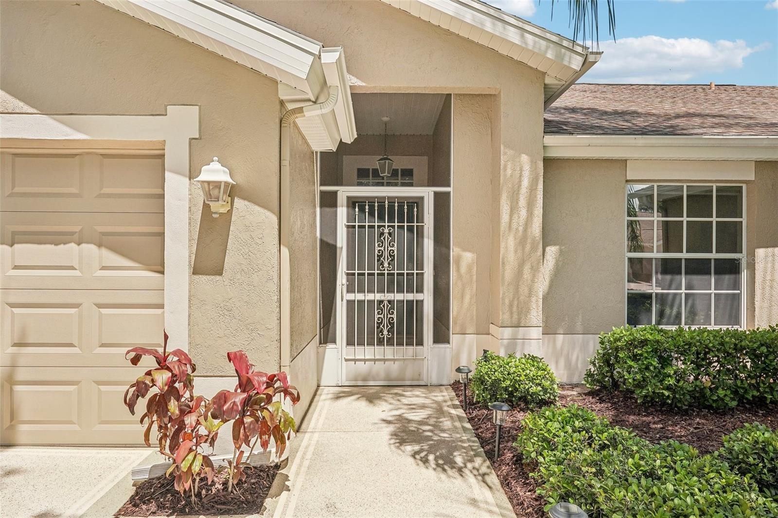 2247 Worthington Greens Dr, Sun City Center, FL 33573