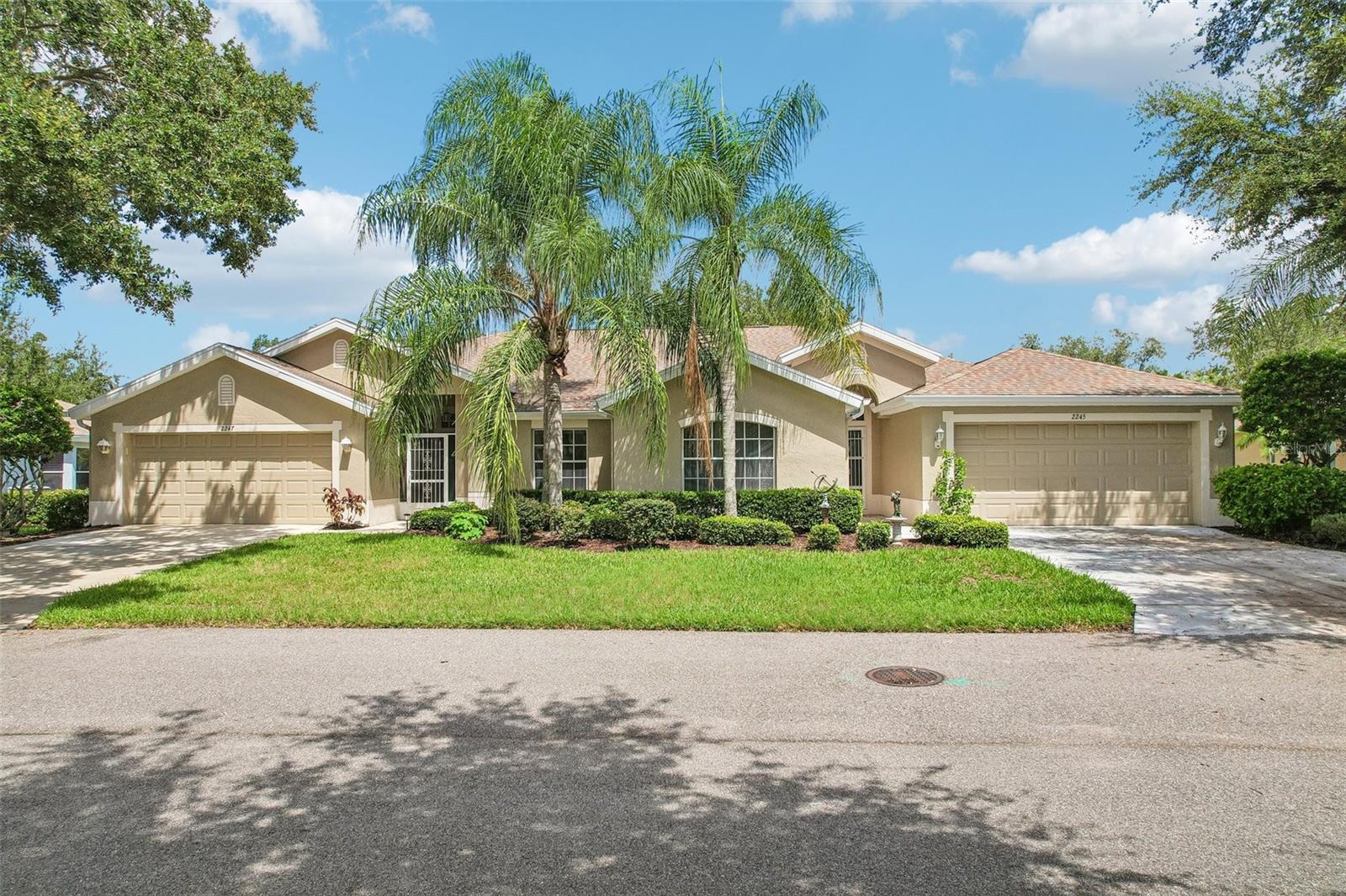 2247 Worthington Greens Dr, Sun City Center, FL 33573