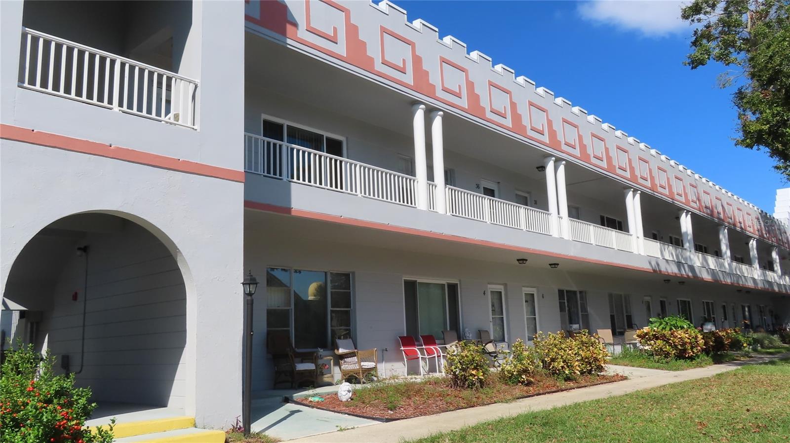 2100 World Parkway Blvd #38, Clearwater, FL 33763