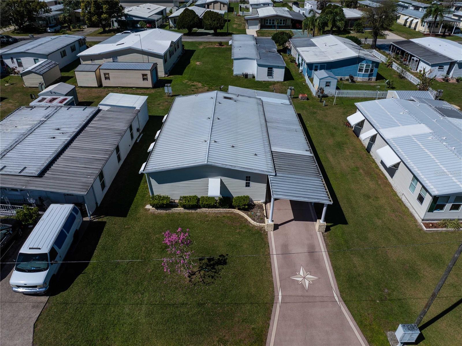5335 Powhattan St, Zephyrhills, FL 33542