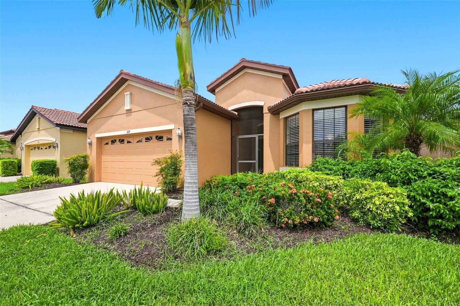 229 Silver Falls Dr, Apollo Beach, FL 33572