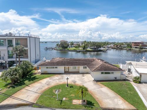 6505 Debbie Ln S, St Petersburg, FL 33707