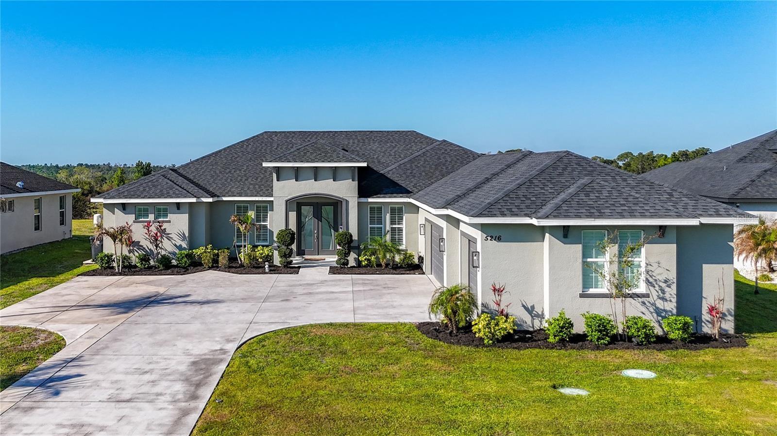 5216 Lake Venice Dr, Wimauma, FL 33598