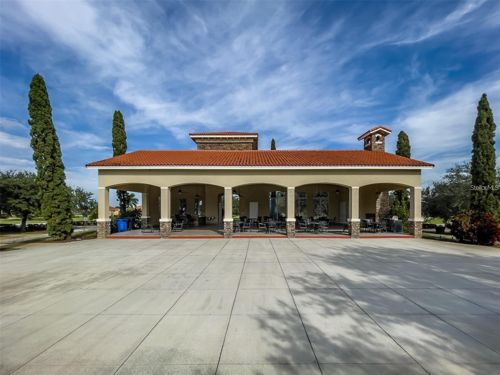 5216 Lake Venice Dr, Wimauma, FL 33598