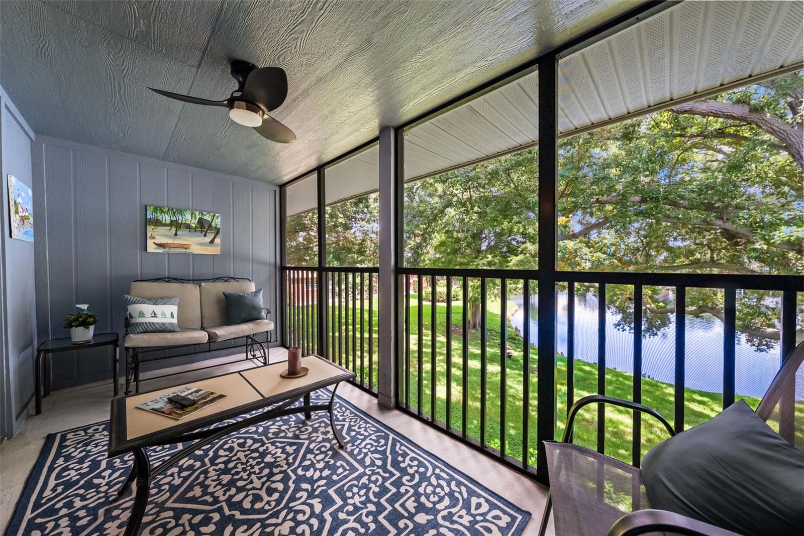 200 Country Club Dr #108, Largo, FL 33771