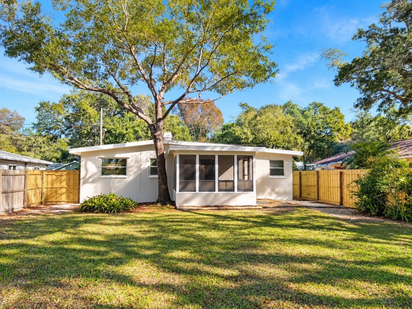 446 New York Ave, Dunedin, FL 34698