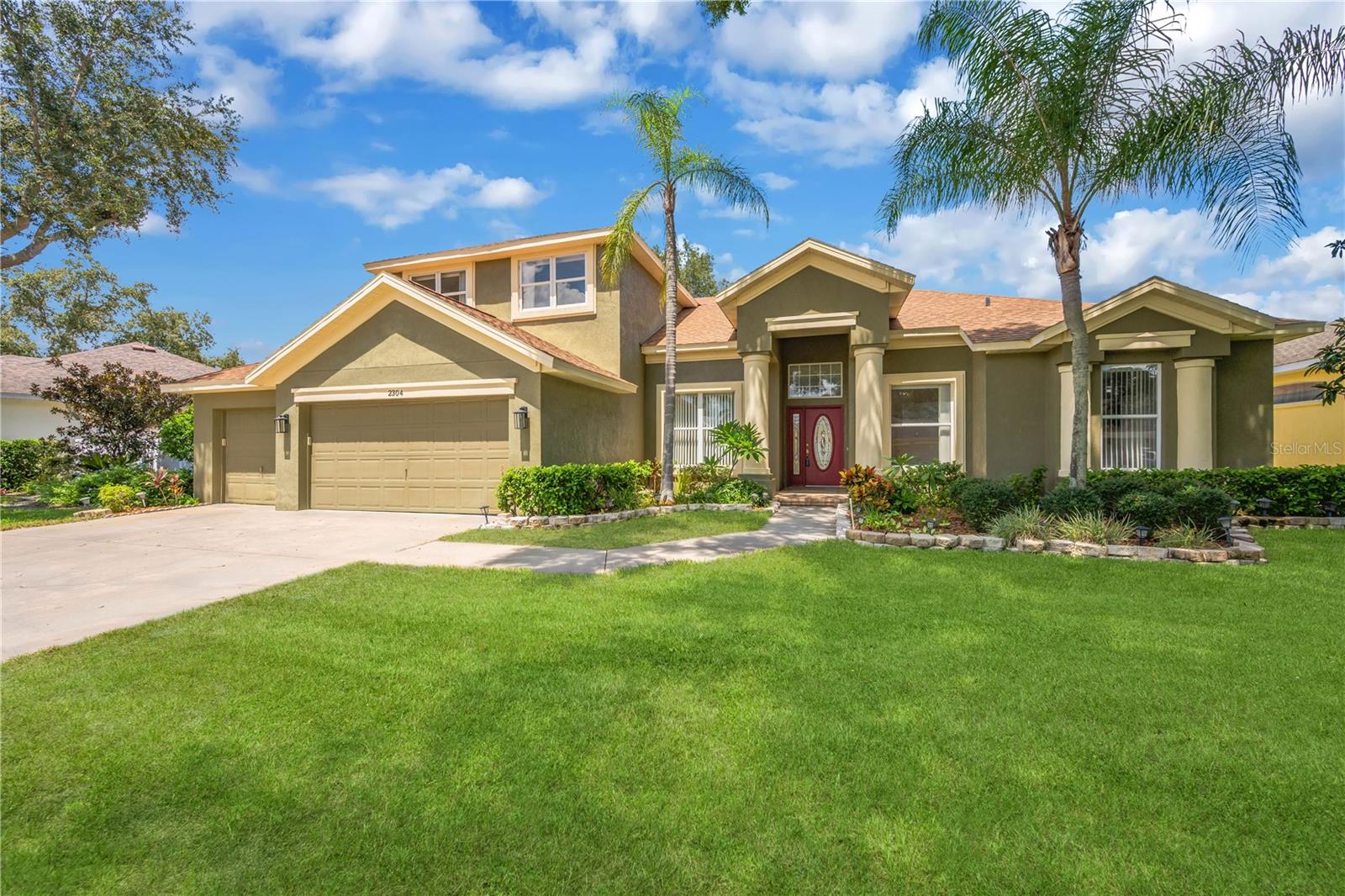 2304 Delamere Ct, Valrico, FL 33596