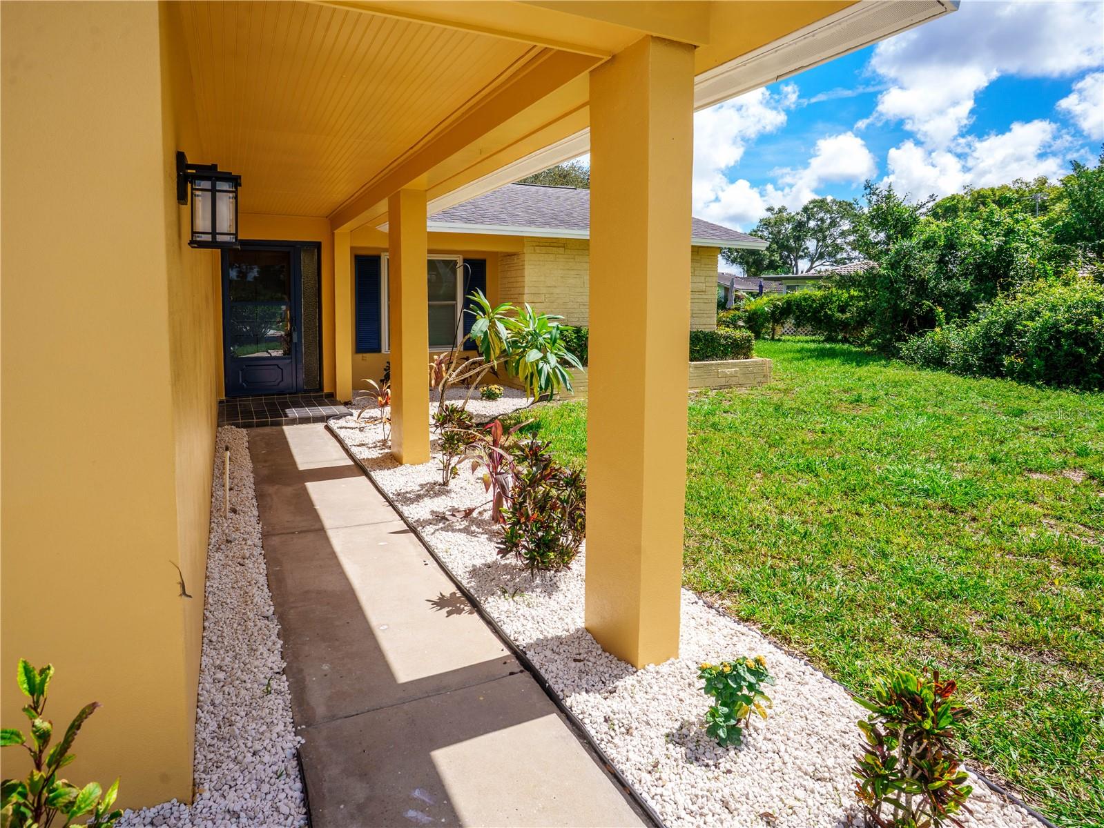 1630 Byrnedale Ct, Palm Harbor, FL 34684